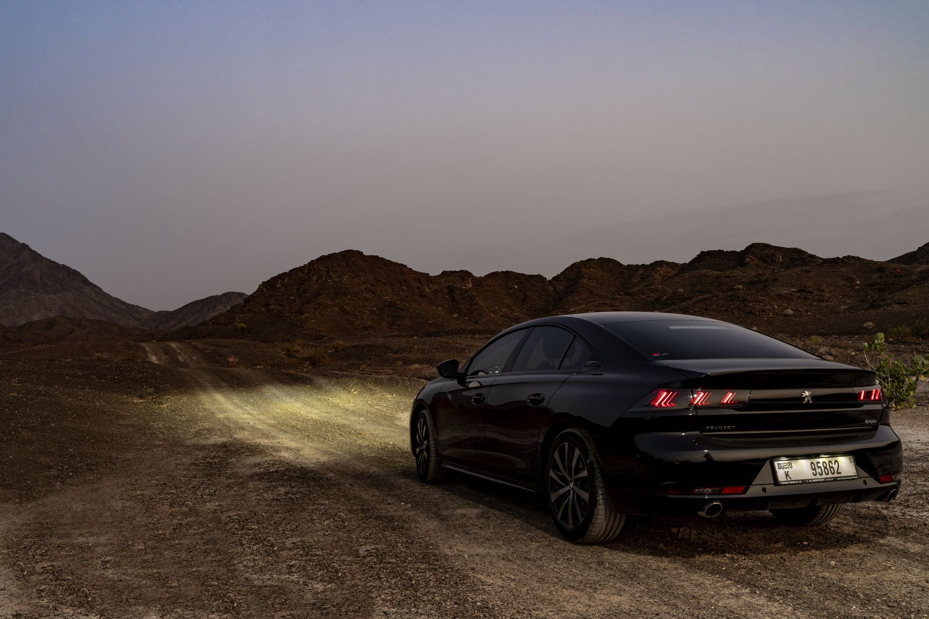 Dubai vs Abu Dhabi Driving Rules in 2026: What Every UAE Driver Must Know